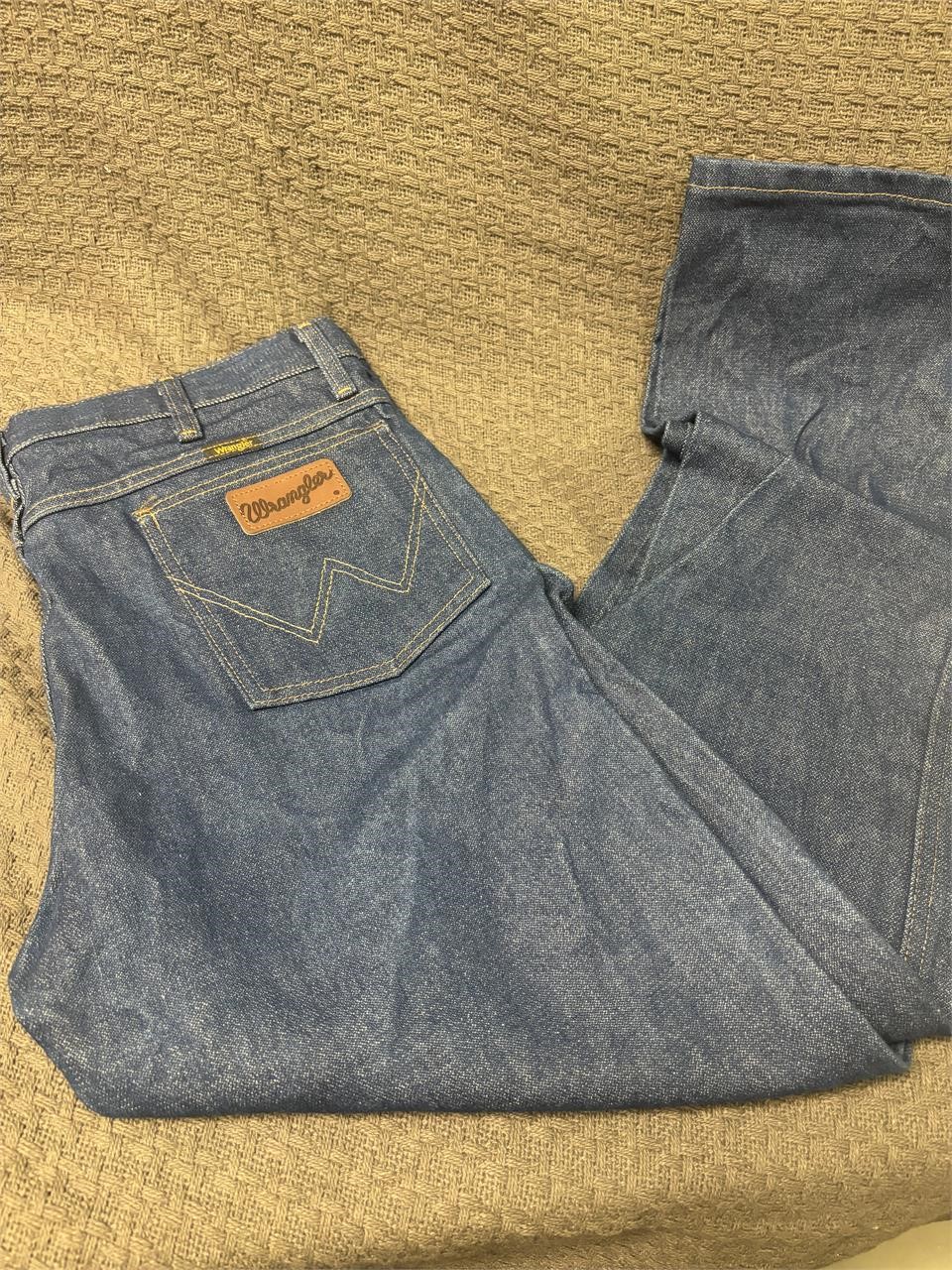 Wrangler 34x32 jeans