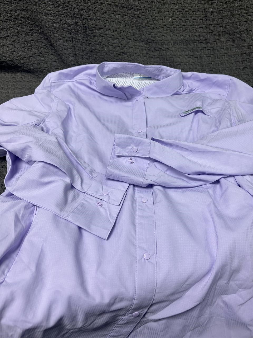Columbia XL button up