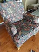 SCHNADIG ARM CHAIR