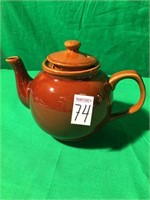 OLD FASHIONED TEA POT BROWN SMALL (TOP DOESNT FIT)