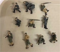 10 US Infantry mini Figures & Wounded Ones &