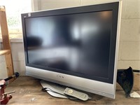 32" PANASONIC LCD TV  MODEL-TC-32LX60