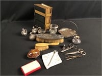 lot of vintage items shown