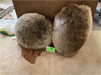 2x Beaver Fur Pillows