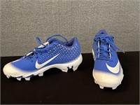 New Nike Boys Baseball Cleats Size 6.5