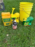 4 full bottle gardening chemicals & bucket