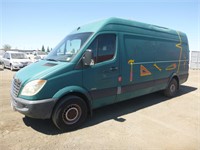 2009 Freightliner Sprinter 2500 Cargo Van