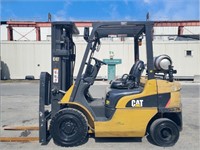 Caterpillar 2P5000 5,000lb Forklift