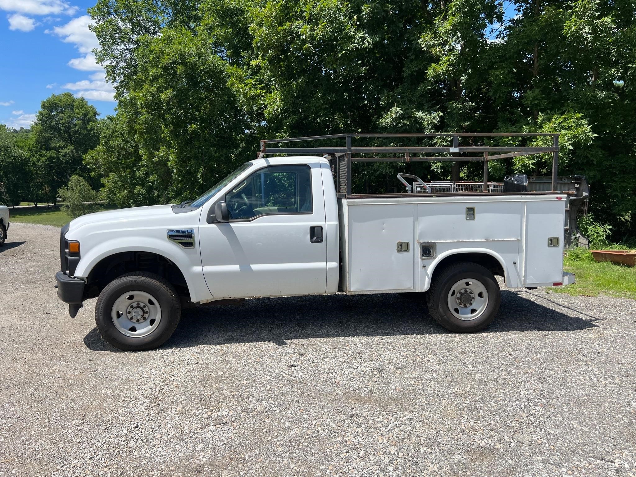 2008 Ford F250 Service Truck - Titled - Offsite