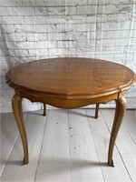 VINTAGE DINING TABLE WITH LEAVES