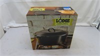 Lodge cast iron dutch oven