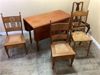 VTG. DROP LEAF TABLE WITH 4 CHAIRS
