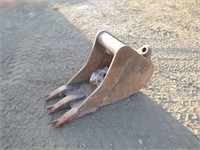 WR 12" Bucket w/ Teeth