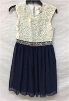 R2) YOUTH JUNIOR SIZE 16 VERY PRETTY DRESS!!!