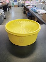 Tupperware bowl