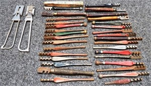 (32) Vintage Glass Cutters & More - Tools
