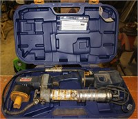Lincoln Battery Powered Grease Gun (In Case)