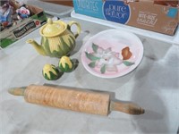 VINTAGE SHAWNEE POTTERY, ROLLING PIN