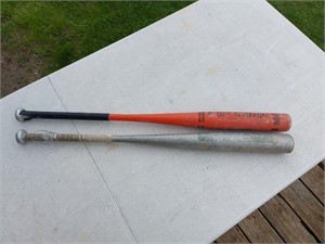 2 Aluminum Baseball Bats