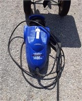 1400 PSI power washer residential