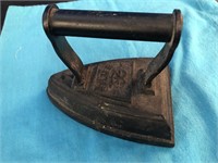 Vintage Salter #7 Sad Iron