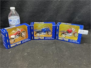 (3) ROAD TRACK MOTORCYCLE TOYS