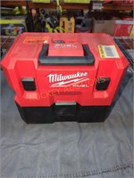 Milwaukee M12 1.6Gal Wet/Dry Vacuum