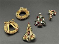 Costume Jewelry: Christmas Pins