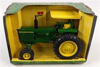 1/16 Ertl John Deere 4620 Tractor w/ Canopy