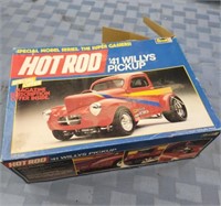 Revell  Hot Rod '41 Willys Pickup, partial