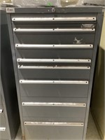 8-drawer tool chest