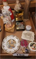 LOT RELIGIOUS ITEMS- FIGURES- ROSARIES