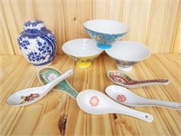 Lot of vintage Asian bowls (2.25" tall, 4.5"