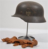 WWII German M40 Single Decal Army Helmet