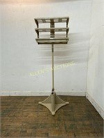 METAL DISPLAY STAND