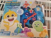 Baby shark fishing game