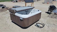 Jacuzzi J365 46-Jet Hot Tub