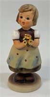 NICE WEST GERMAN M.J HUMMEL FOR MOTHER FIGURINE