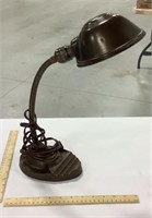 Metal desk lamp-max approx 21 in tall