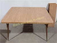 Wood Style Table w/ 2 Leaves