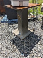 Industrial Tool Stand - 30" x 36" x 41"