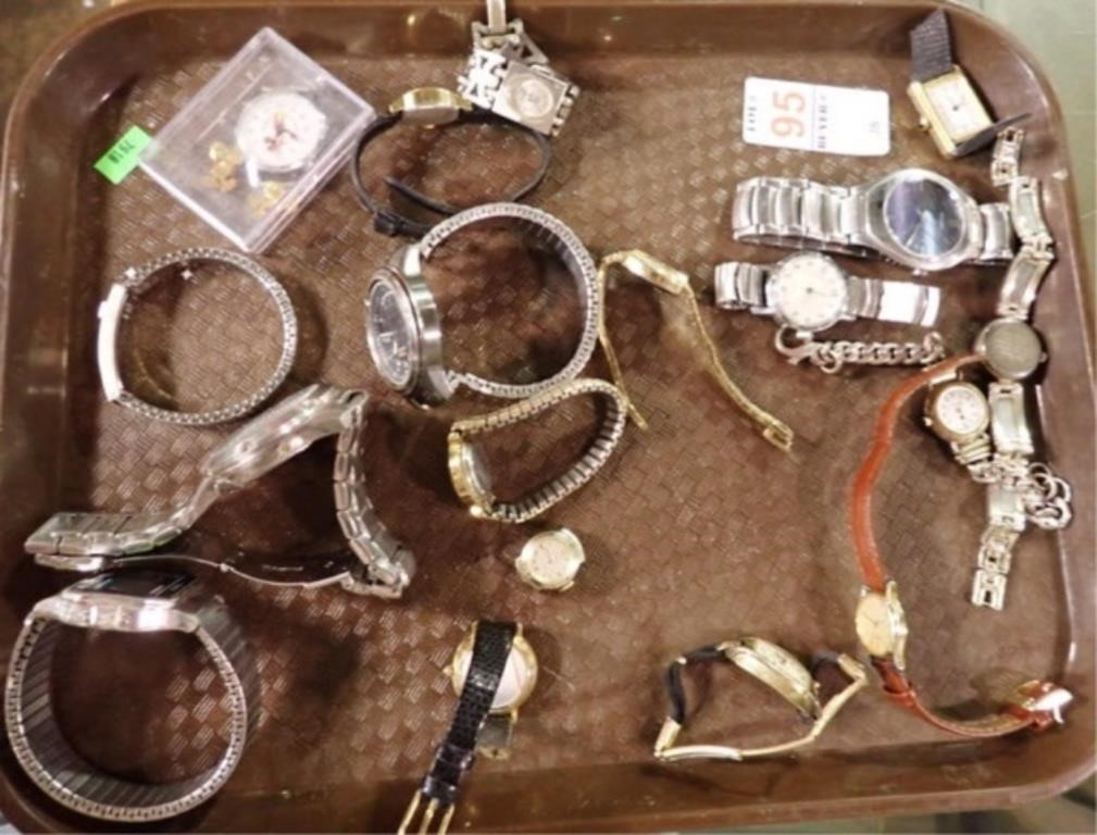 TRAY OF WRISTWATCHES W/ TIMEX, SEIKO, MORE