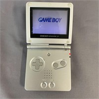 Nintendo Gameboy Advance SP Silver - Works!
