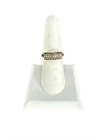 3.4 GRAMS 14K YELLOW GOLD AND DIAMOND WOMENS RING