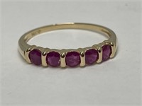 14 kt Gold Ruby Ring Size 10