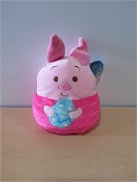 SQK Piglet Holding Egg Squishmallow, Pink