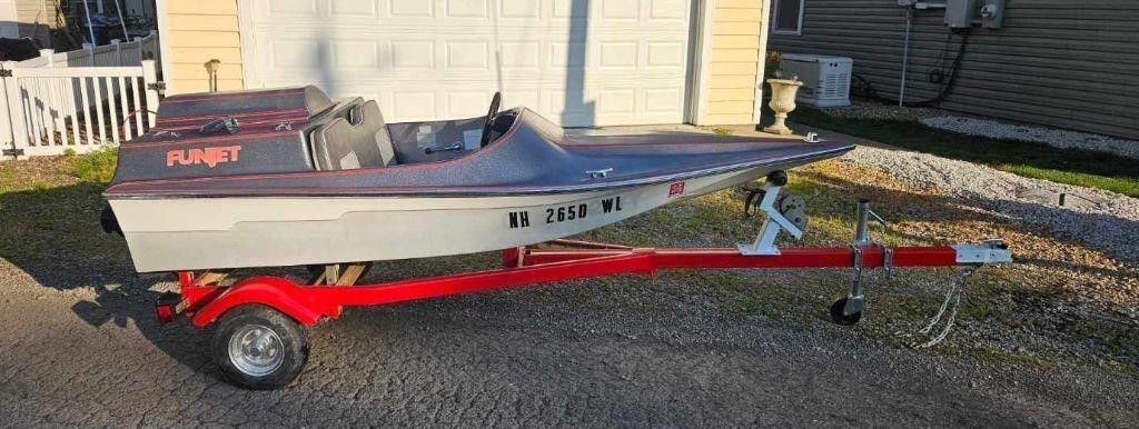 * RARE * 1987 FUNJET JETBOAT JET BOAT 60HP (#109)