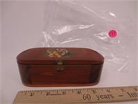 Small wood jewelry box