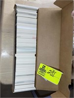 Box of misc baseball cards