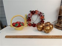 Sun Catcher, Ceramic Basket Strawberries, Apples